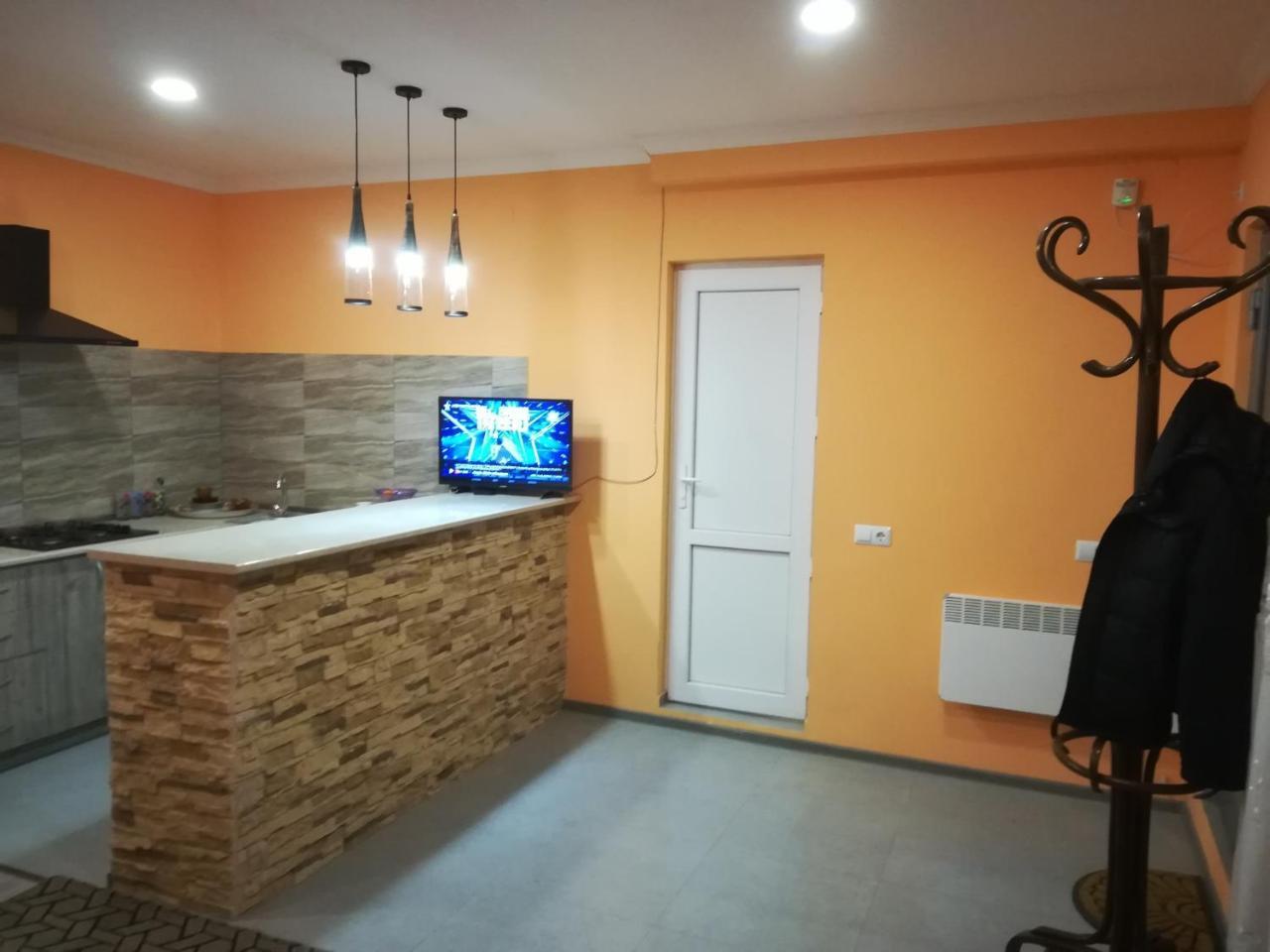 12 Maksim Gorki Street Daire Tiflis Dış mekan fotoğraf
